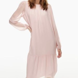 Aritzia Wilfred MIRIAM DRESS
Size XS	
Color POETIC PINK